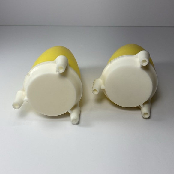 Salt&Pepper Tupperware? Set - Picture 4 of 6